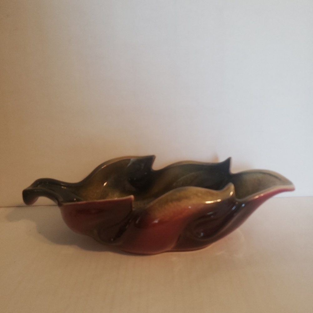 Vintage Mid Century Ceramic Leaf Planter by Hull Pottery Usa # 78